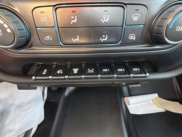 2024 Chevrolet Silverado 4500 Medium Duty Chassis Cab Work Truck's photo