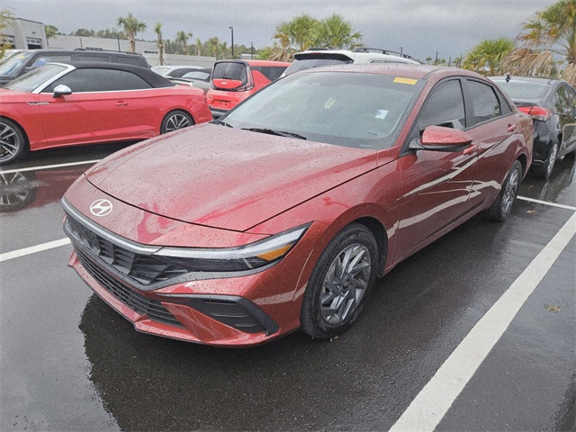 2024 Hyundai Elantra Hybrid Blue photo 2