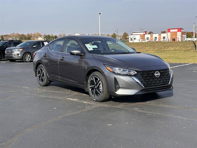 2025 Nissan Sentra SV photo 4