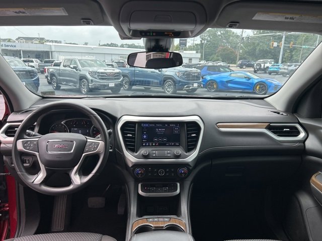 2023 Gmc Acadia SLE photo 2