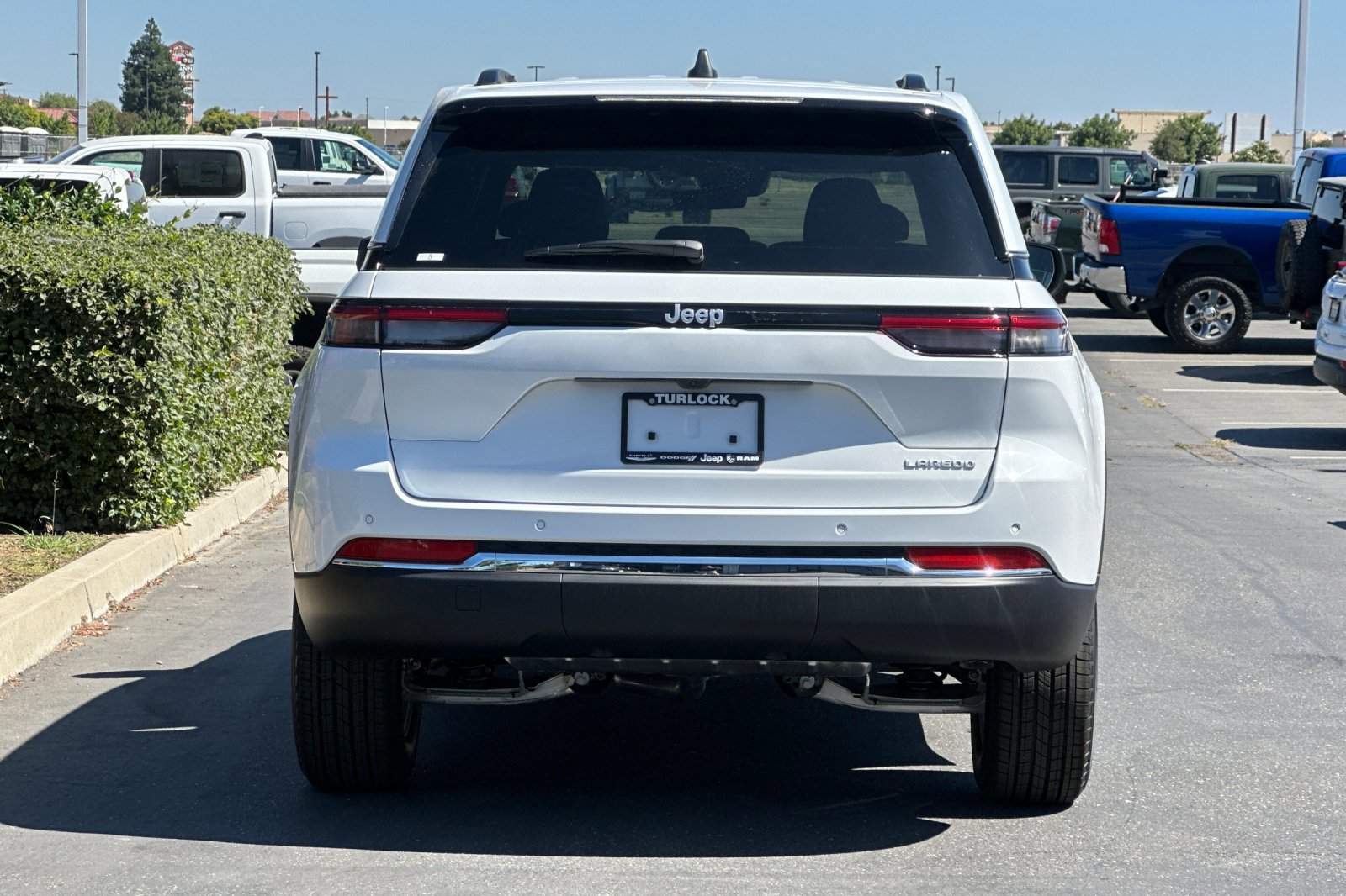 2025 Jeep Grand Cherokee Laredo X photo 5