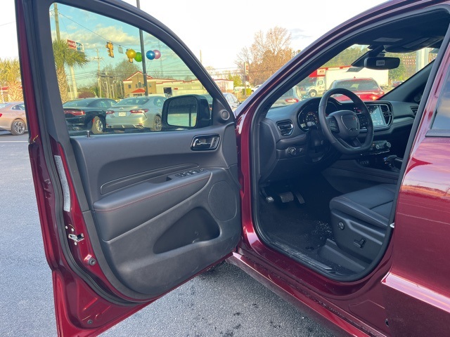 2025 Dodge Durango R/T Plus photo 3