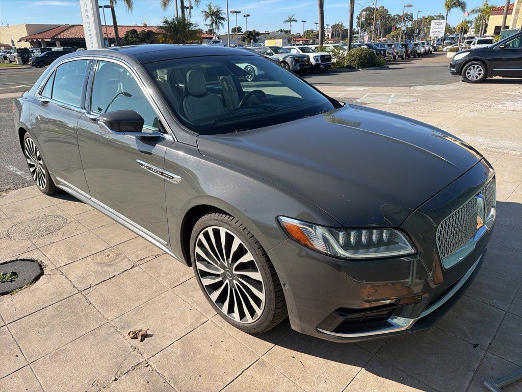 2017 Lincoln Continental Black Label photo 2