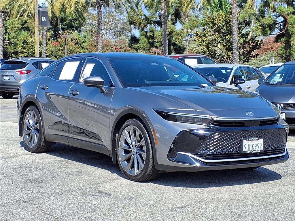 2023 Toyota Crown Limited photo 7