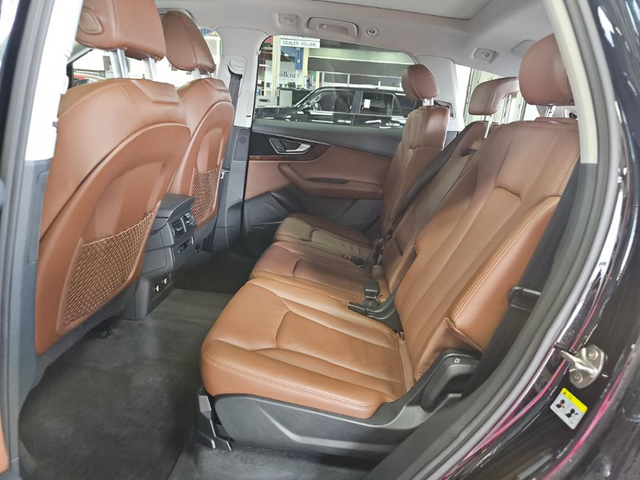2018 Audi Q7 3.0T Premium Plus photo 10