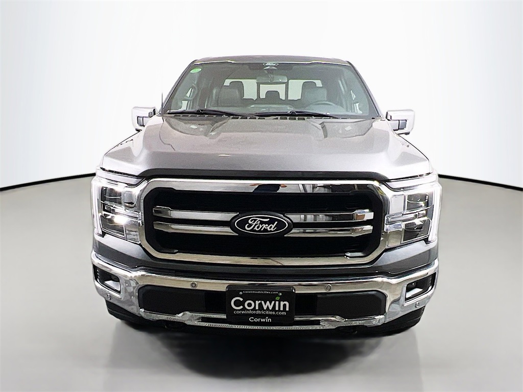 2025 Ford F-150 Lariat photo 4
