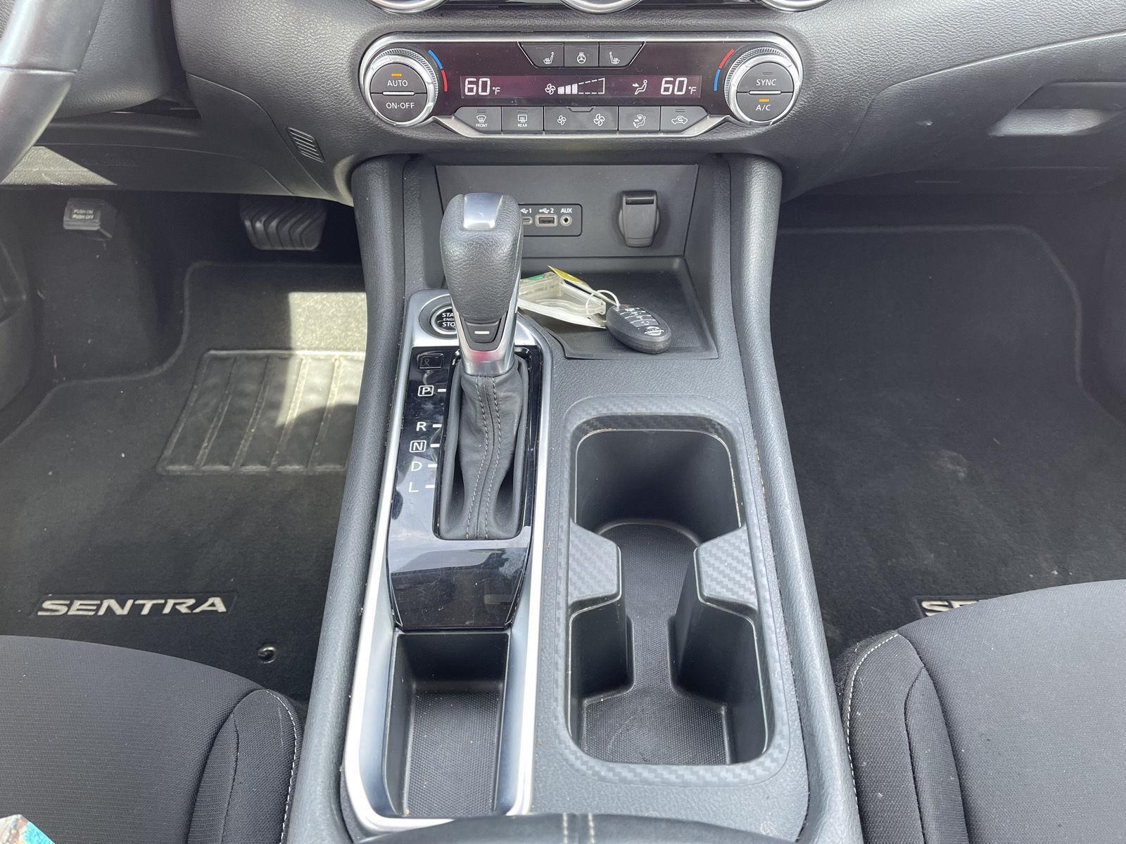 2022 Nissan Sentra SV photo 9