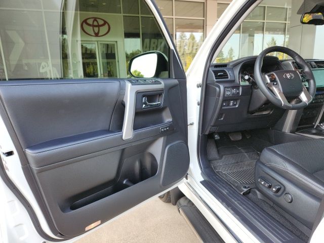 2023 Toyota 4Runner Limited photo 11