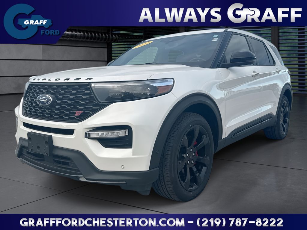 2022 Ford Explorer ST's photo