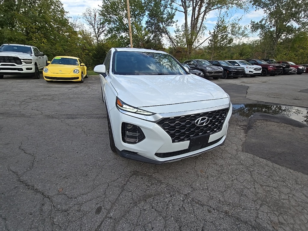 2019 Hyundai Santa Fe SE photo 10