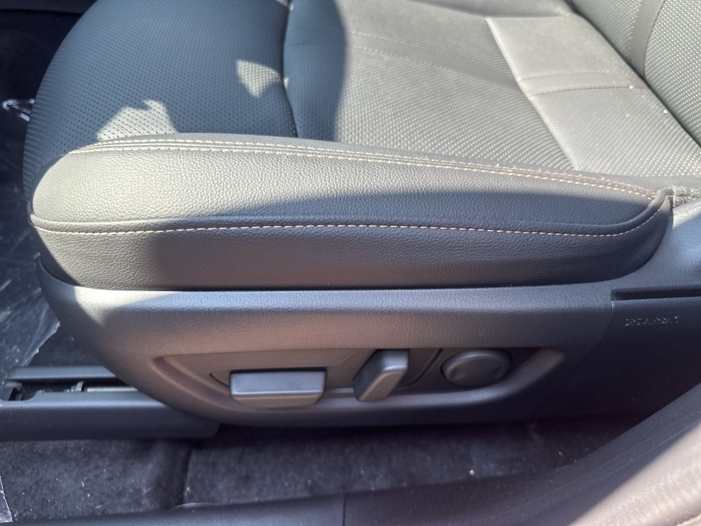 2025 Mazda CX-90 3.3 Turbo Preferred photo 12