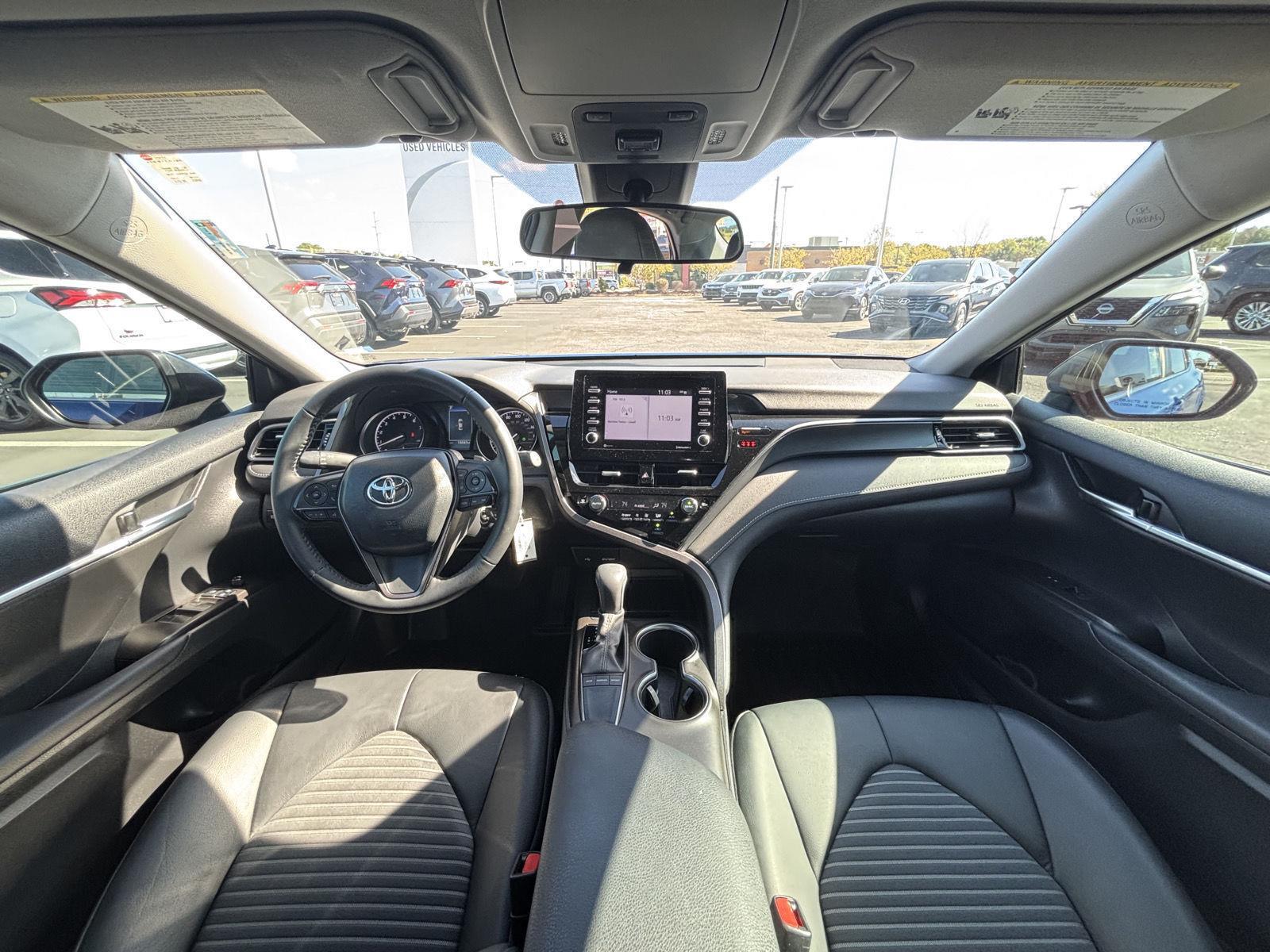 2023 Toyota Camry SE photo 17