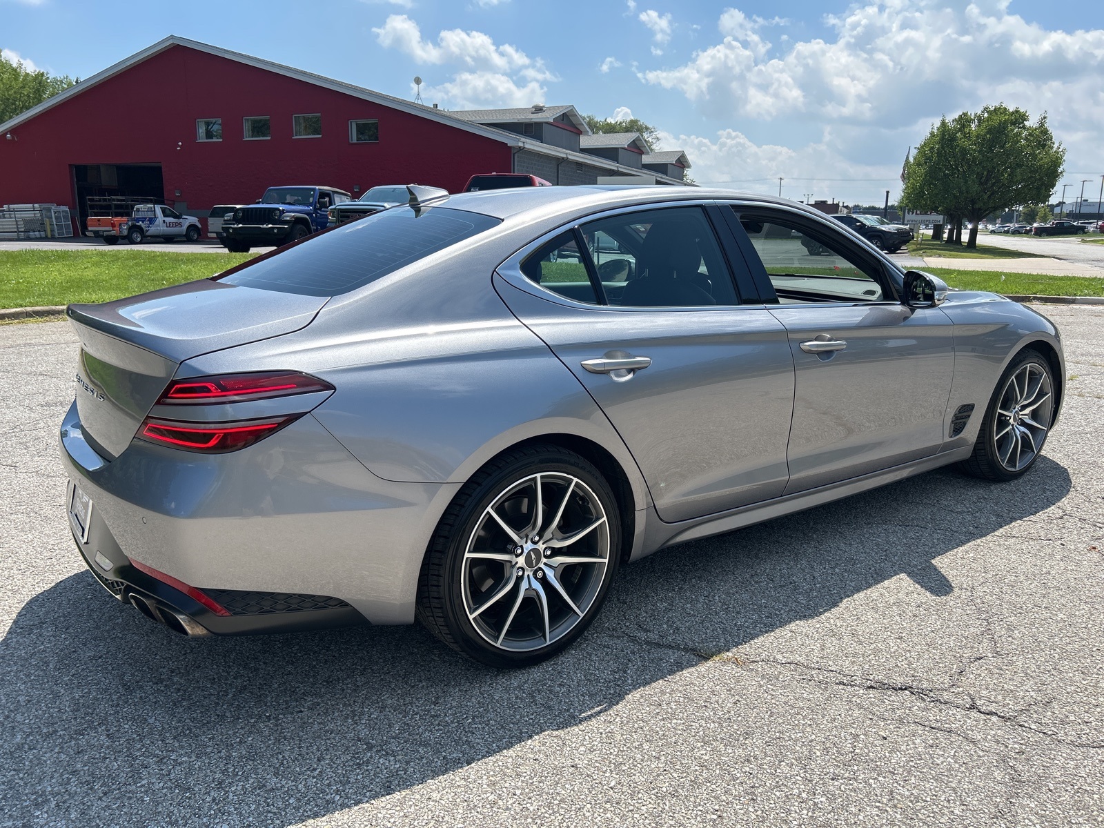 2022 Genesis G70 2.0T photo 6