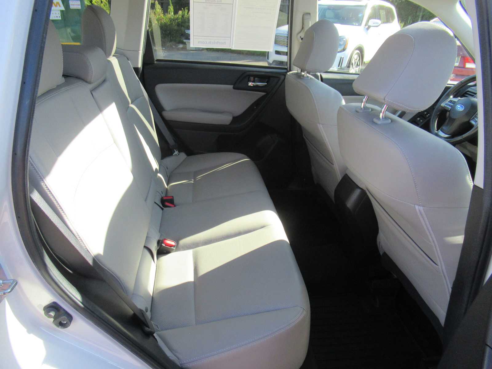 2015 Subaru Forester 2.5i Limited photo 18