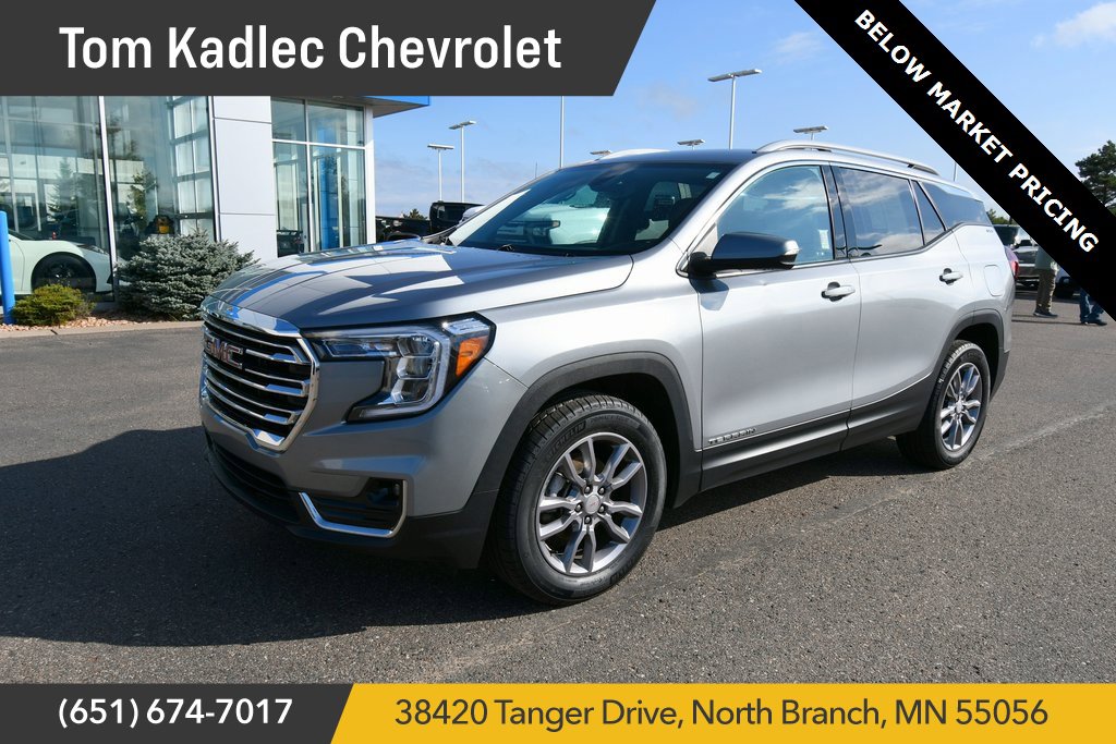 2024 GMC Terrain SLT's photo