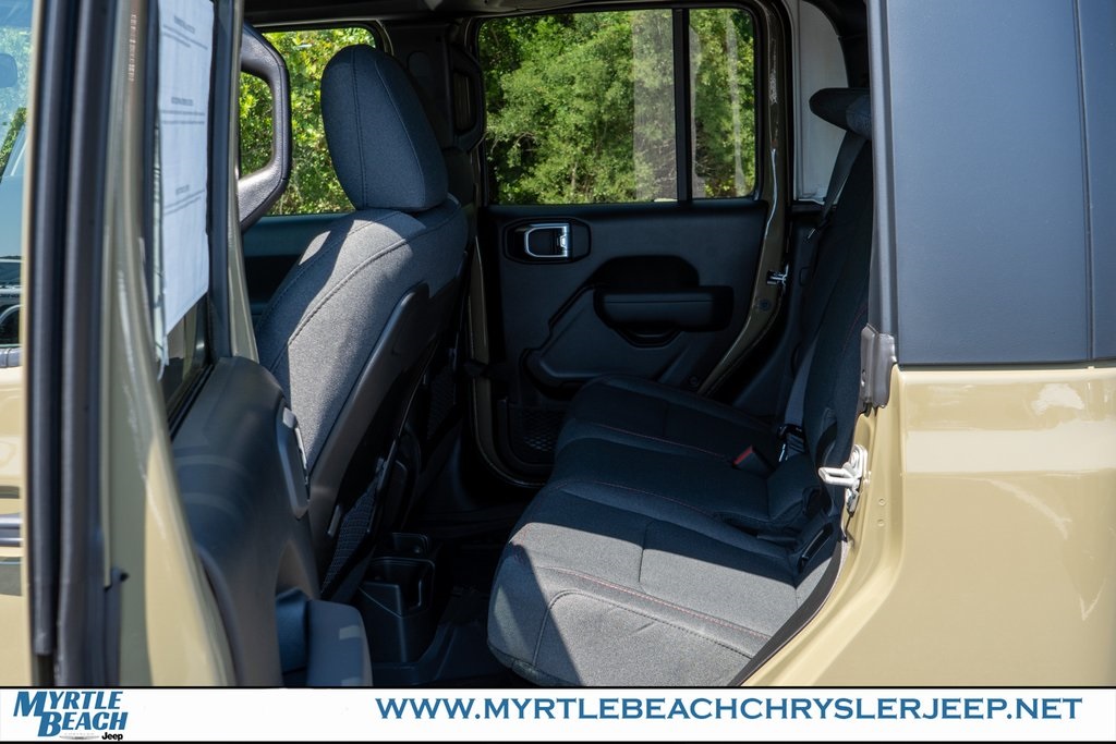 2025 Jeep Gladiator Rubicon photo 13