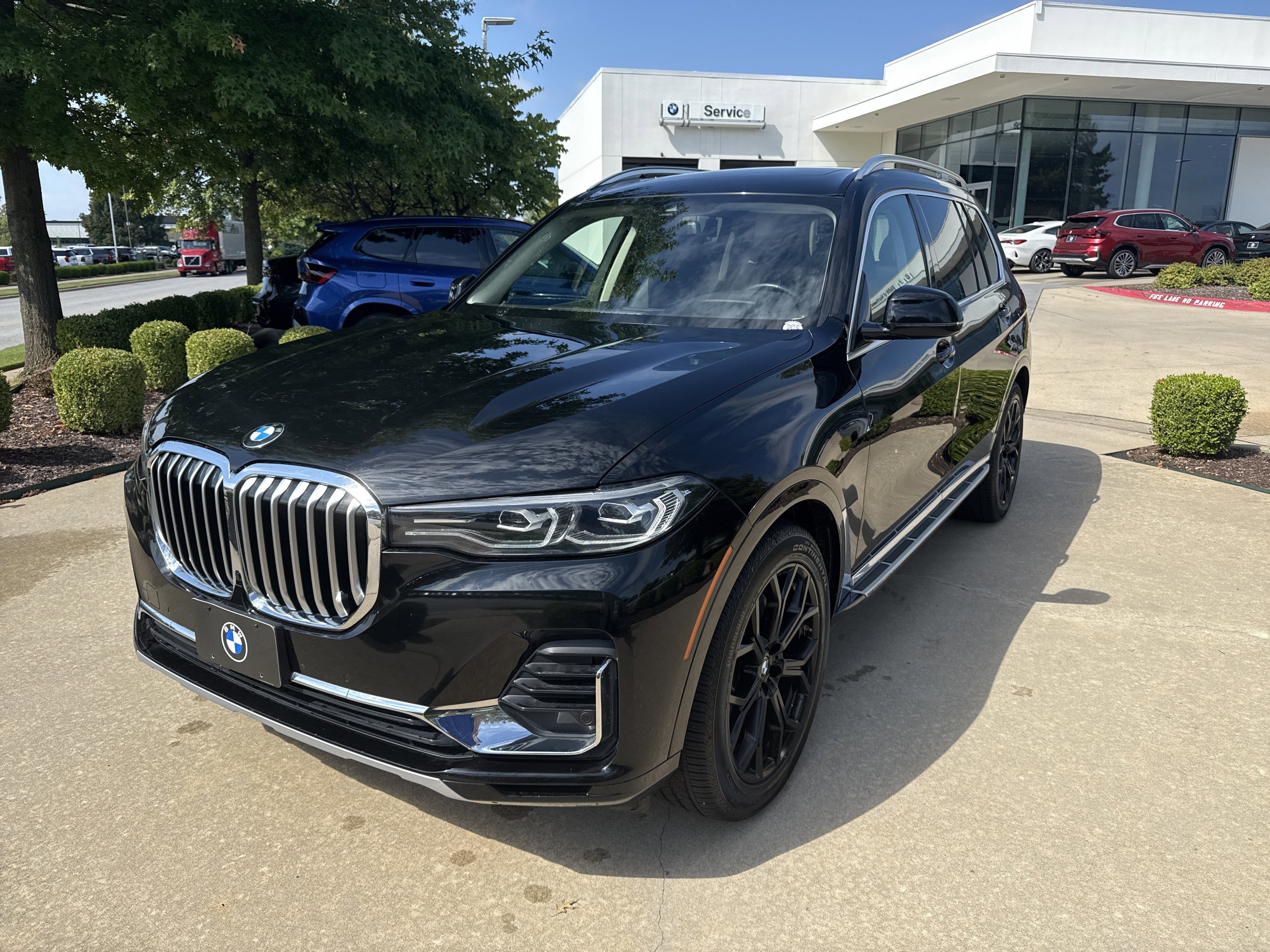 2020 BMW X7 40i's photo