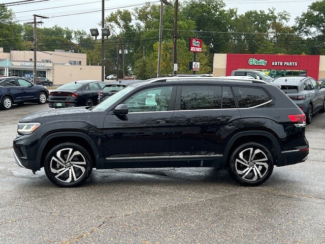 2023 Volkswagen Atlas SEL photo 8