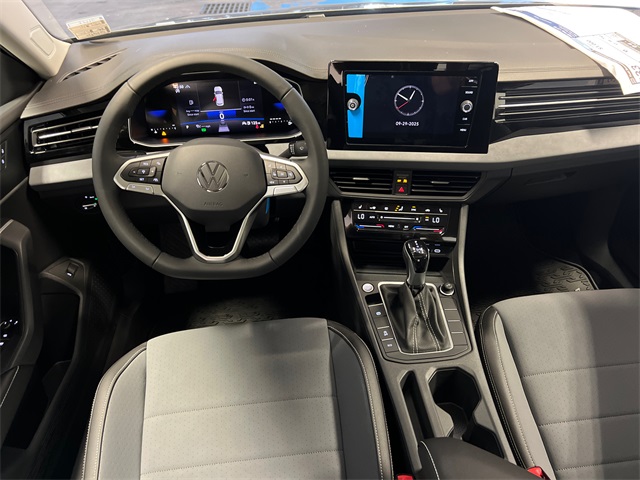 2026 Volkswagen Jetta 1.5T SE photo 11