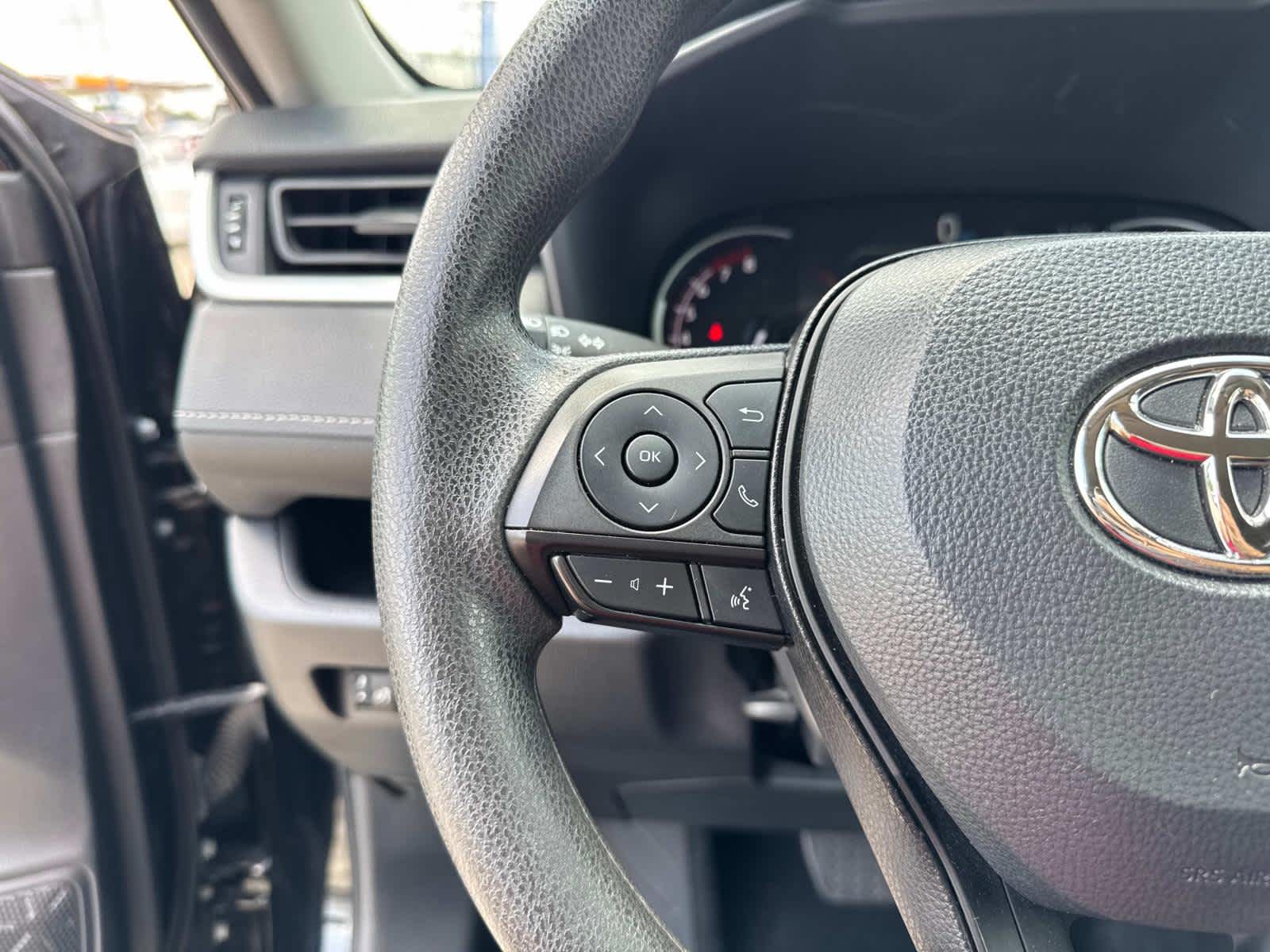 2024 Toyota RAV4 LE photo 42