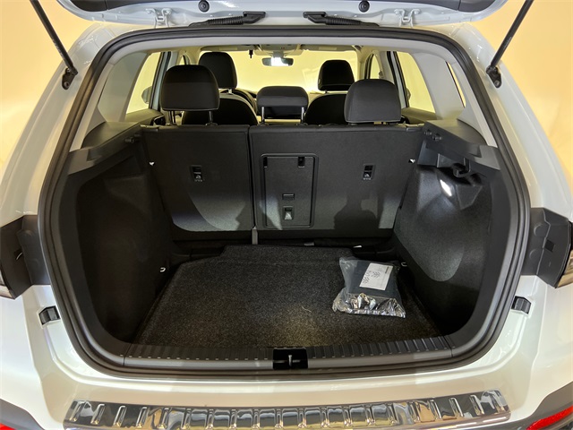 2025 Volkswagen Taos S photo 4