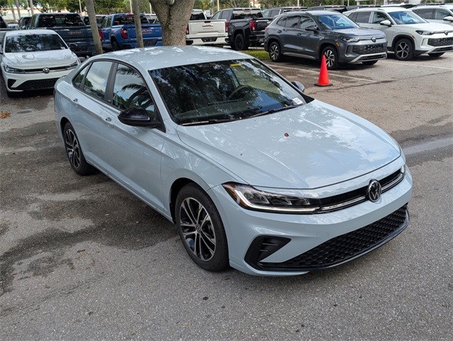 2025 Volkswagen Jetta 1.5T Sport photo 2