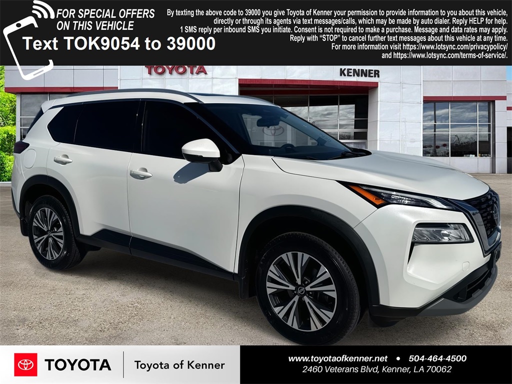 2021 Nissan Rogue SV's photo