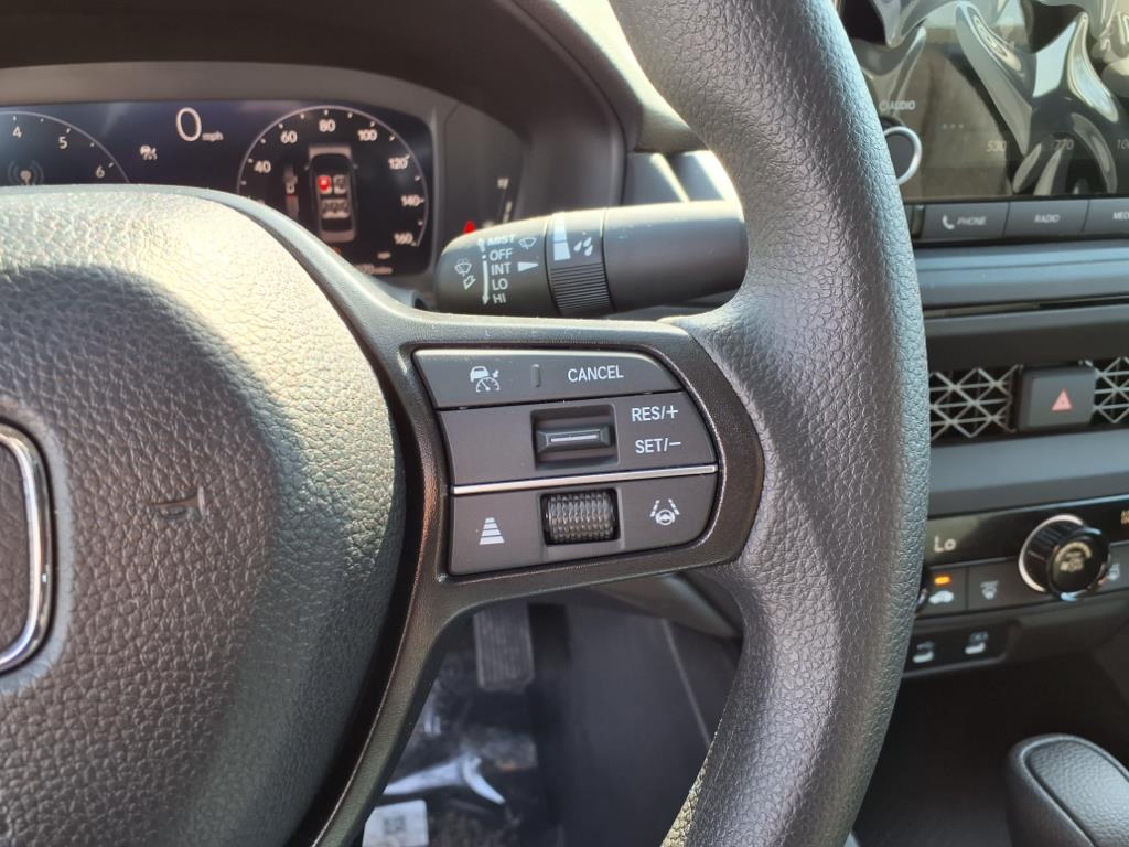 2025 Honda Accord LX photo 12