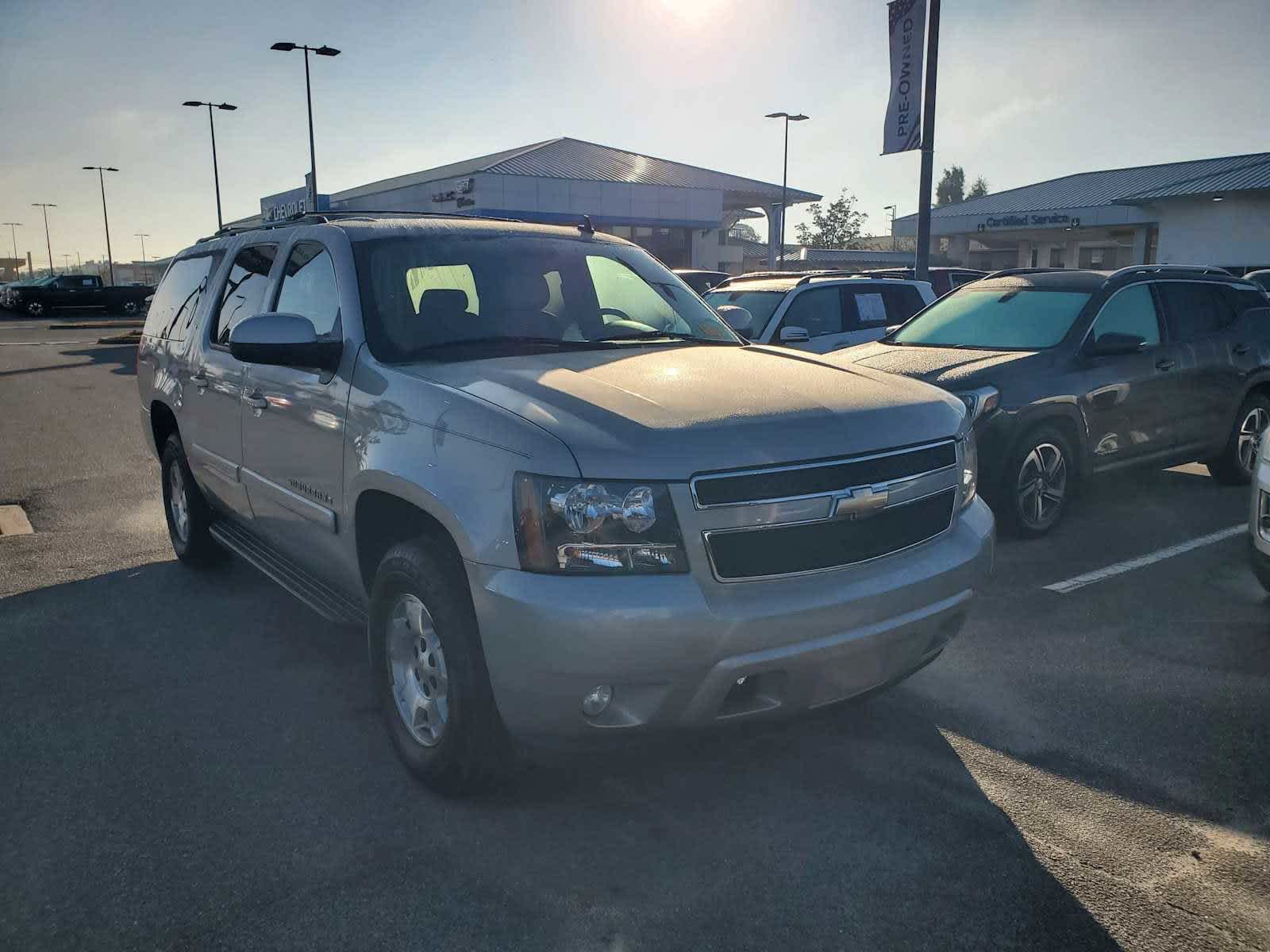 2008 Chevrolet Suburban LS's photo