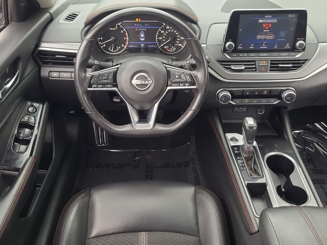 2024 Nissan Altima 2.5 SR photo 8