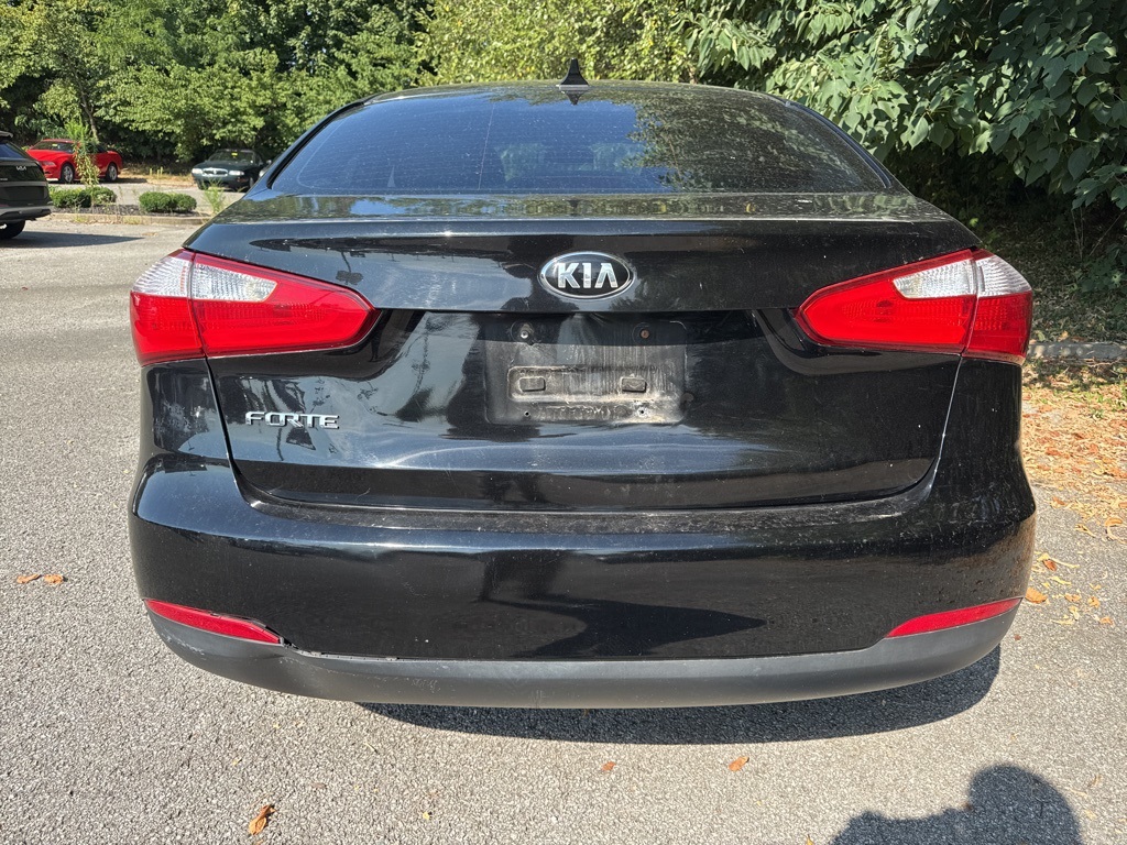 2016 Kia Forte LX photo 4