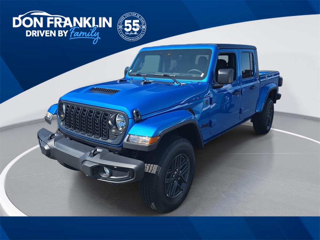 2025 Jeep Gladiator Sport S's photo