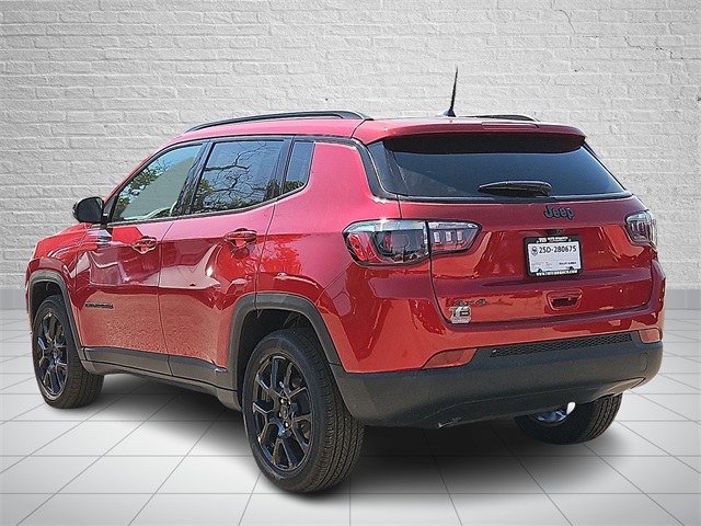 2025 Jeep Compass Latitude photo 2