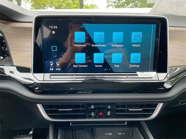2025 Volkswagen Atlas SE Technology photo 25