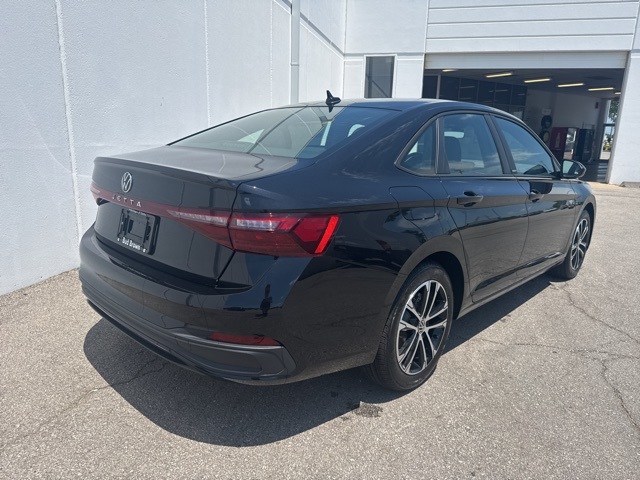 2025 Volkswagen Jetta 1.5T Sport photo 7