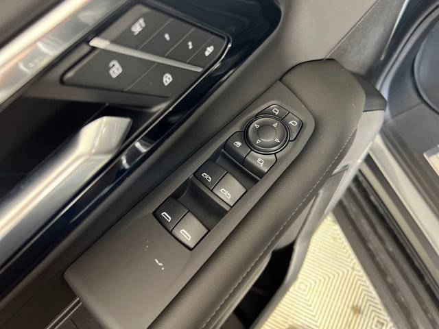2026 Chevrolet Suburban LT photo 10