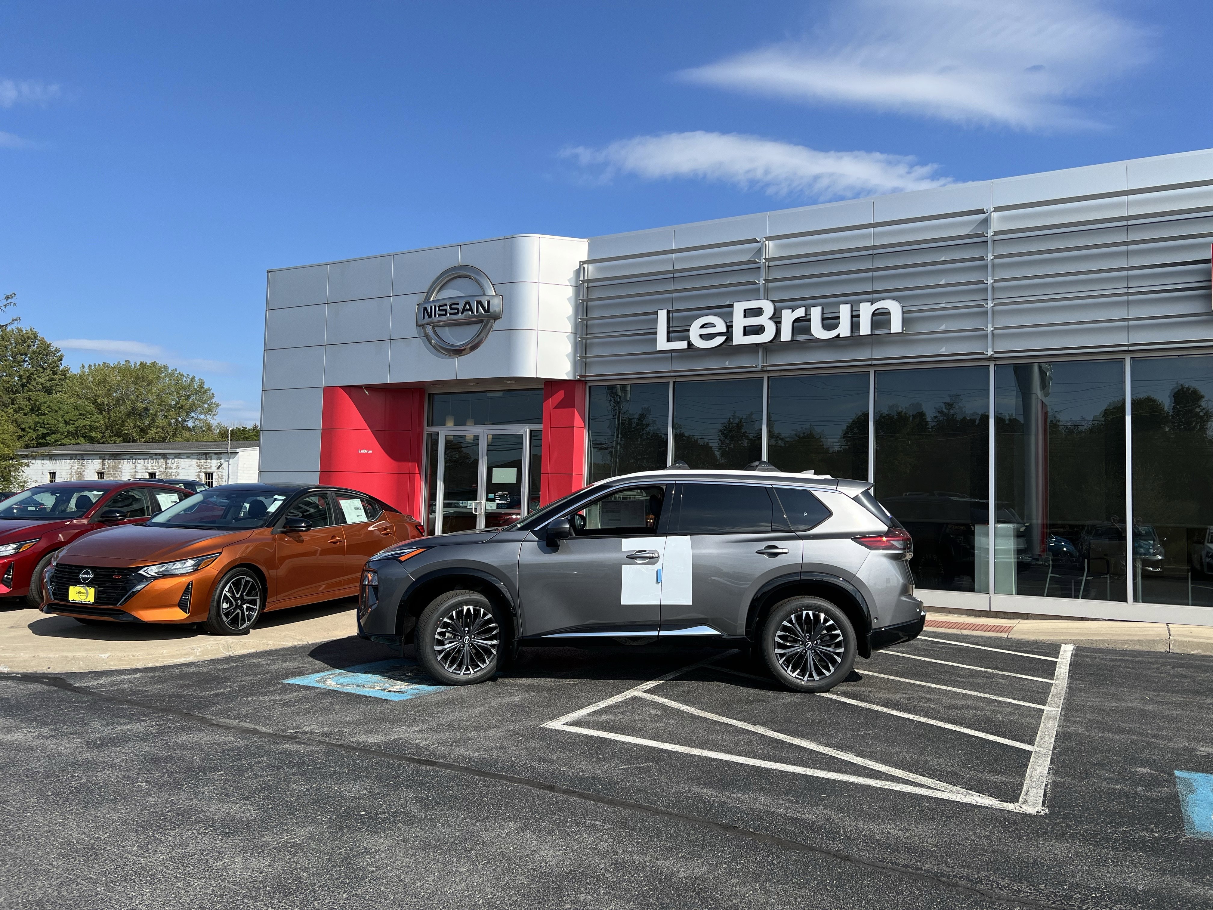 2026 Nissan Rogue Platinum's photo