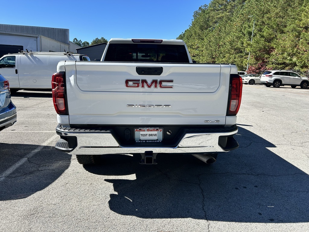 2022 Gmc Sierra HD SLE photo 3