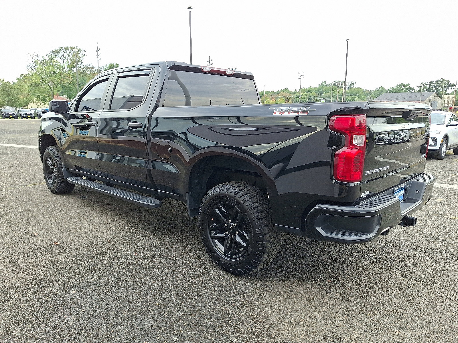 2023 Chevrolet Silverado 1500 Custom Trail Boss photo 3