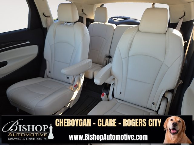 2022 Buick Enclave Essence photo 22