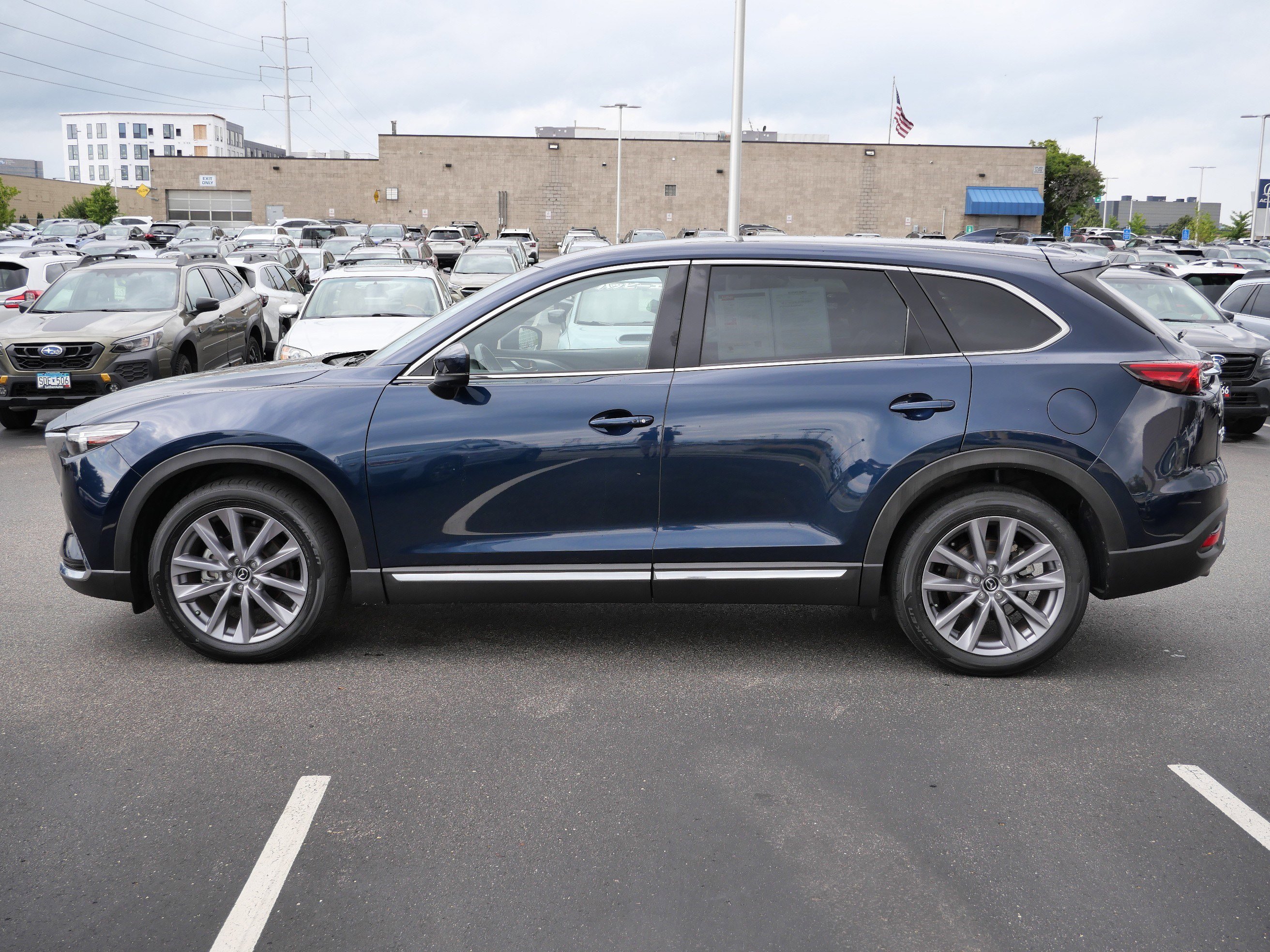 2023 Mazda CX-9 Grand Touring photo 4