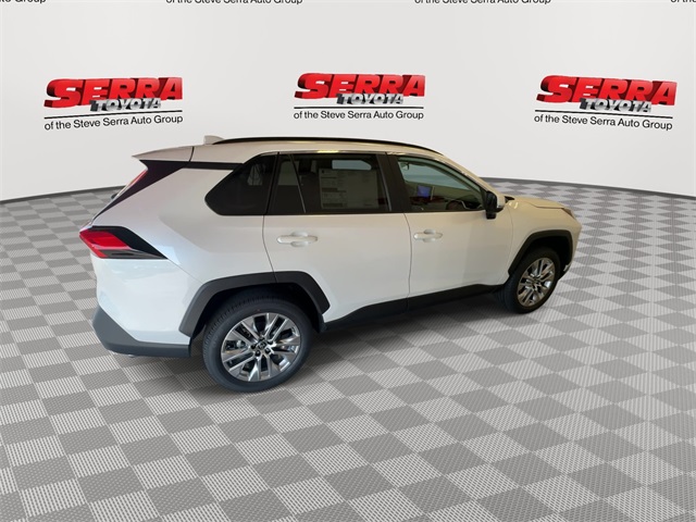 2025 Toyota RAV4 XLE Premium photo 9