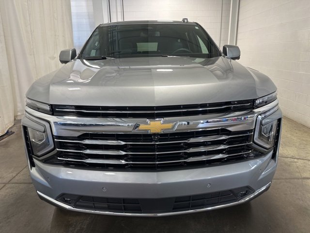 2025 Chevrolet Tahoe LT photo 2