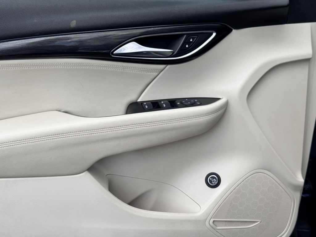 2023 Buick Envision Preferred photo 20