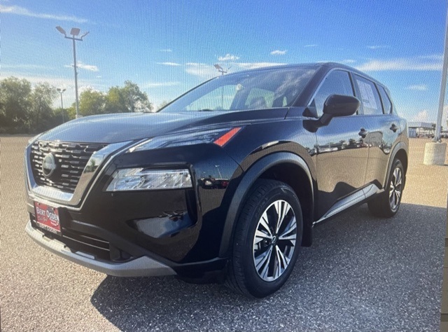 2023 Nissan Rogue SV photo 2