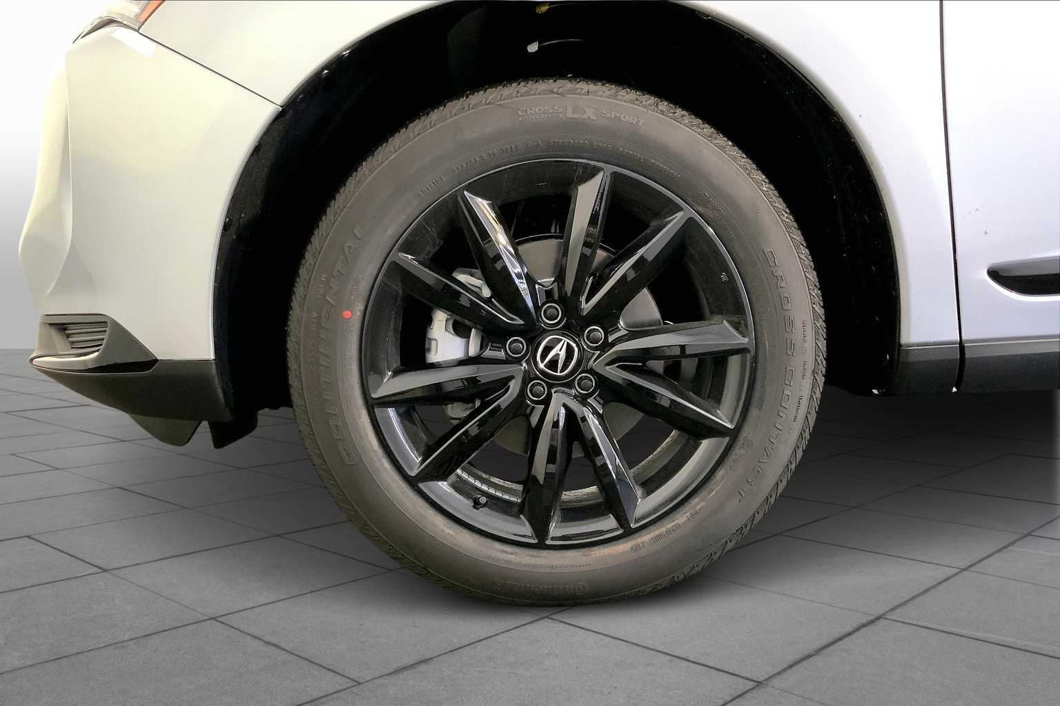 2025 Acura RDX photo 12