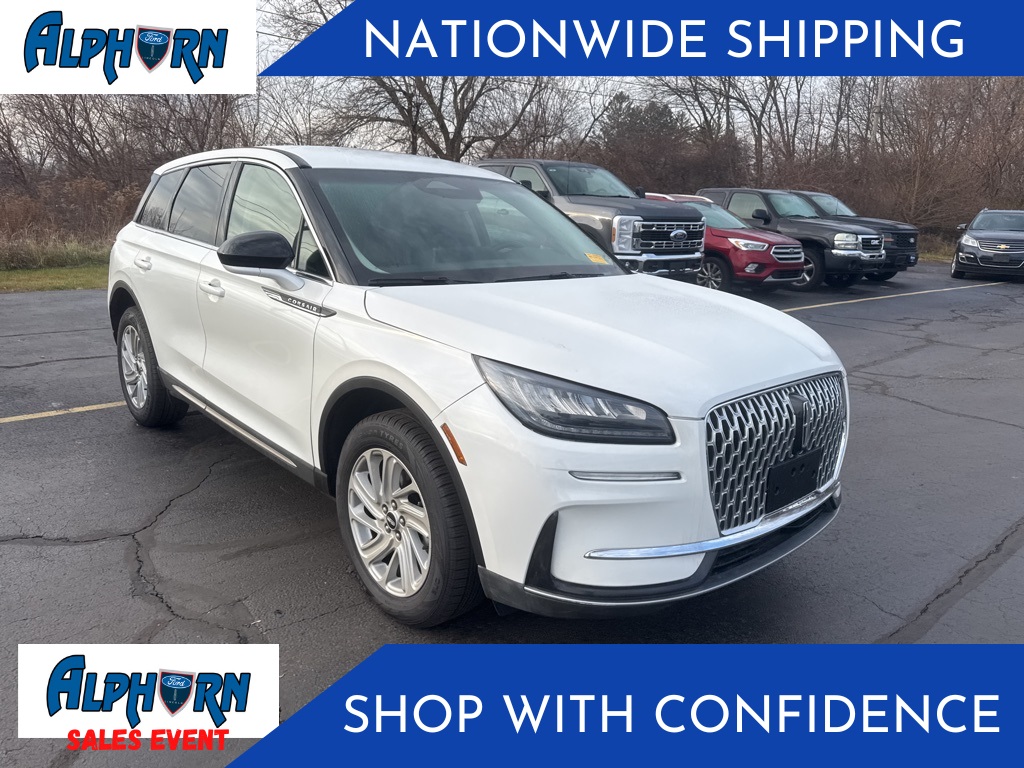 2023 Lincoln Corsair Base's photo