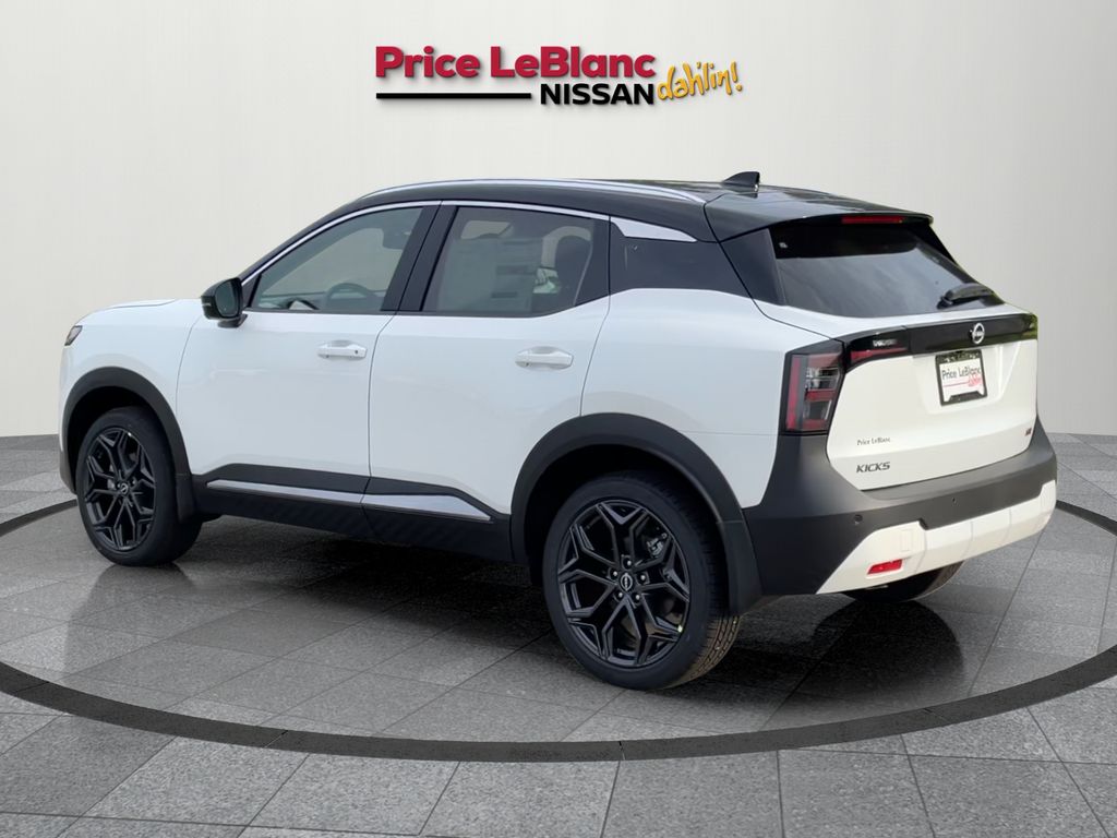 2025 Nissan Kicks SR photo 4