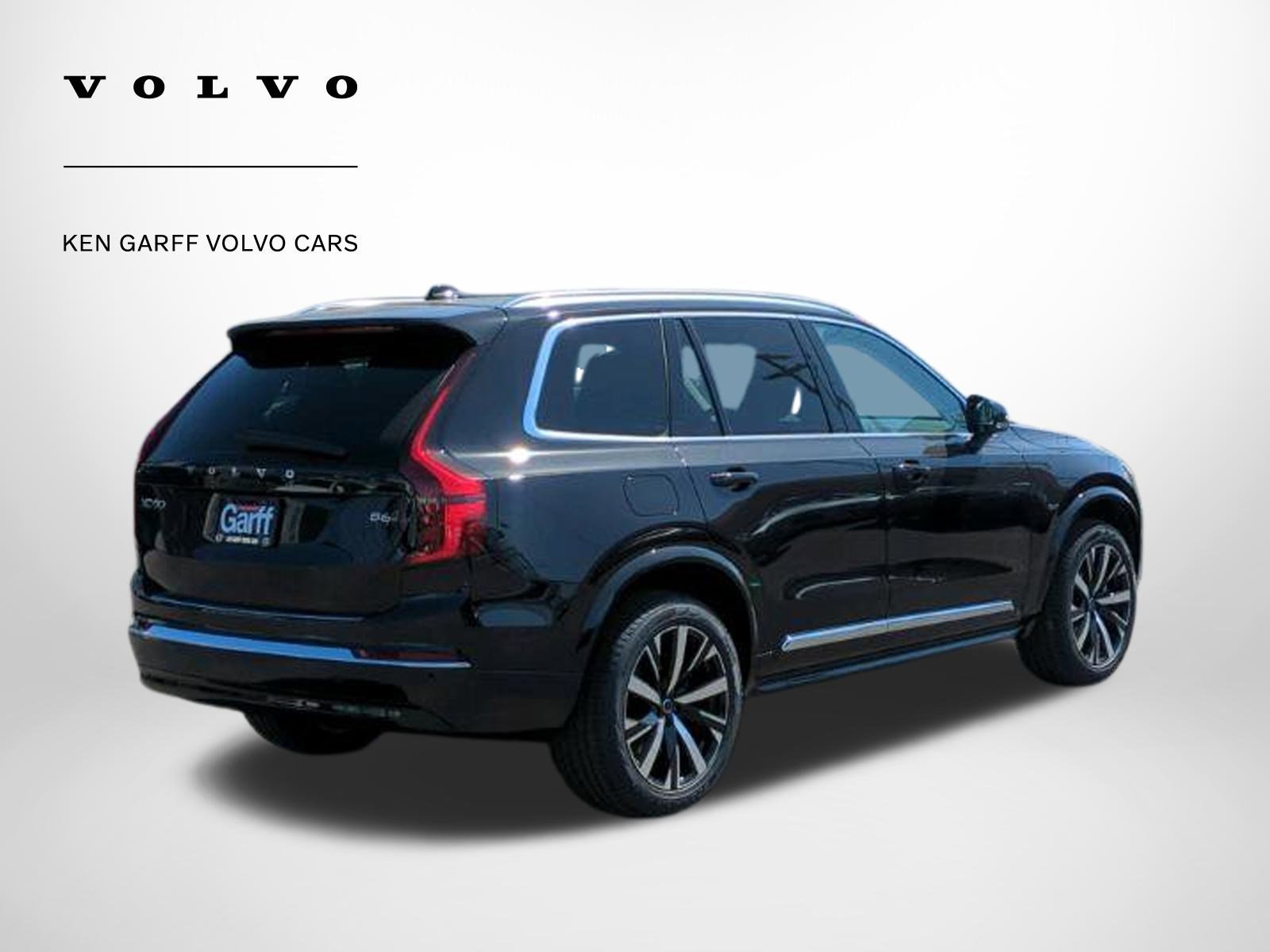 2025 Volvo XC90 Core photo 3