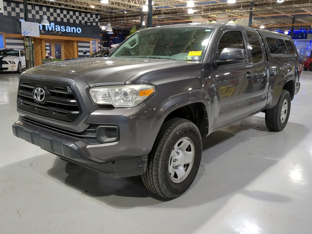 2017 Toyota Tacoma SR